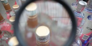 Câmara aprova PL que torna a adulteração de bebidas um crime hediondo