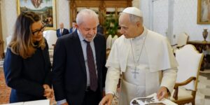 Lula e Janja se encontram com papa Leão no Vaticano