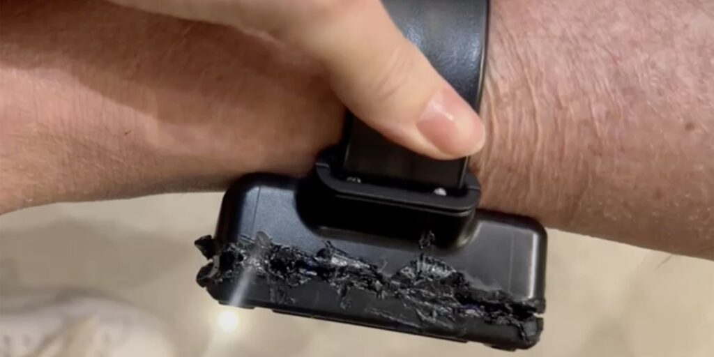 Bolsonaro usou ferro de solda para tirar tornozeleira eletrônica