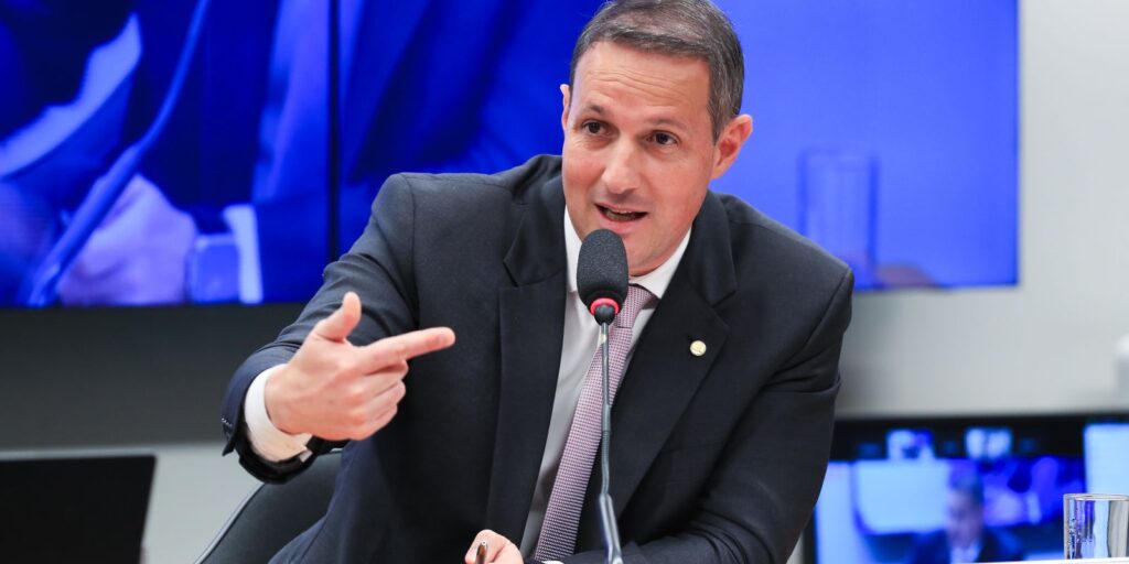 Derrite apresenta novo texto do Marco Legal contra o crime