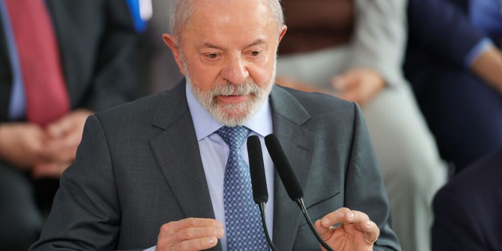 Lula fará pronunciamento hoje para falar sobre isenção do IR