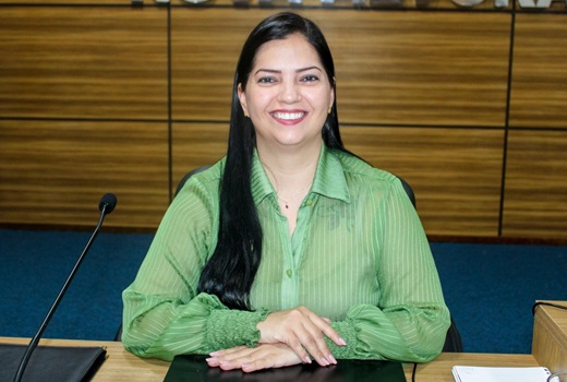 Vereadora Andrea Fim Requer Informações sobre Exames de Ultrassonografia pelo SUS em Nova Alvorada do Sul