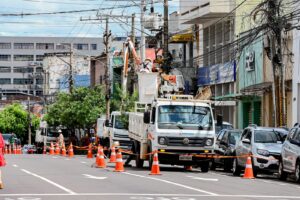 Operação retira 24 mil metros de fiação irregular do centro de Campo Grande – Agência de Noticias do Governo de Mato Grosso do Sul