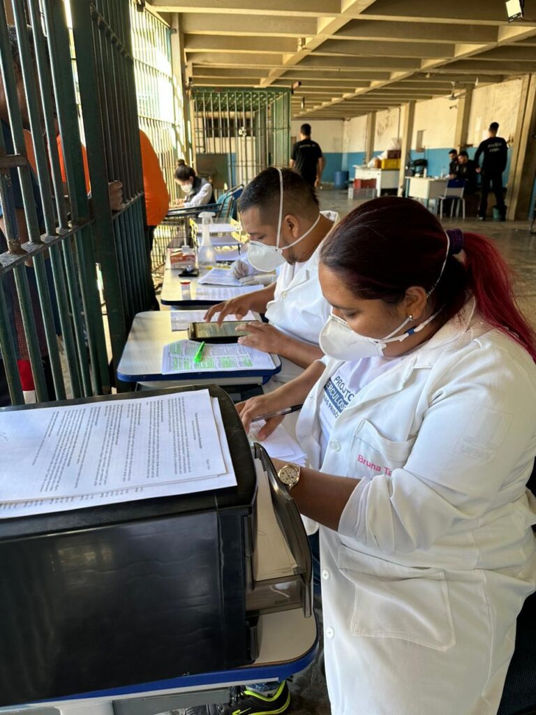 Raio-X portátil fortalece vigilância da tuberculose e amplia capacidade de triagem em unidades penais de Mato Grosso do Sul