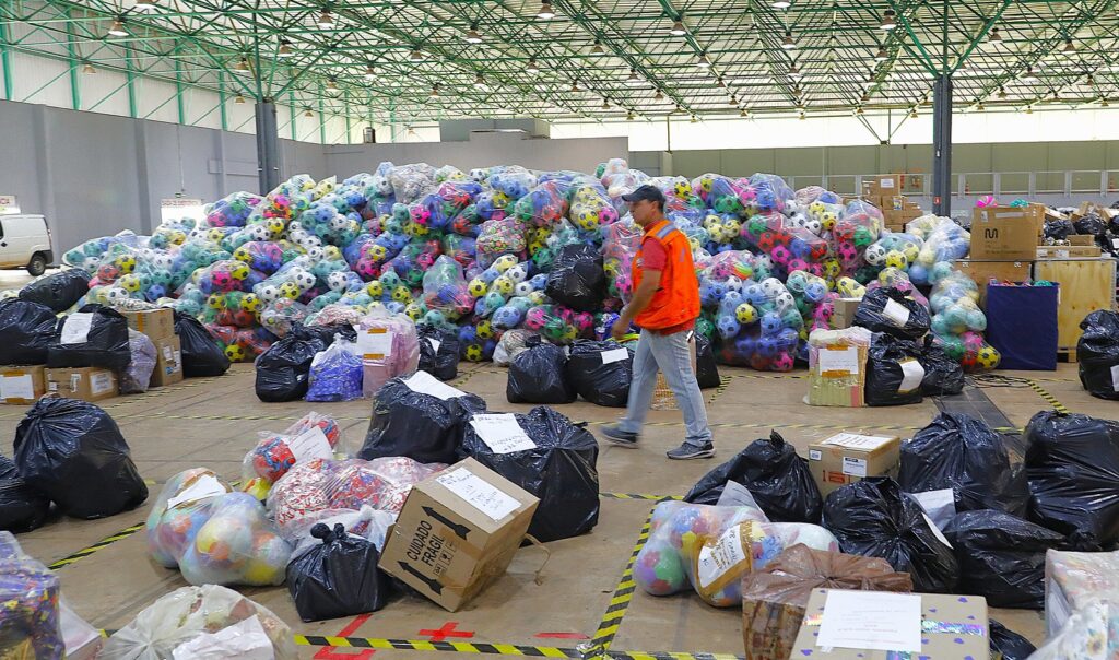 ‘Caixa Encantada’ arrecada mais de 126,8 mil brinquedos, que vão beneficiar 517 instituições em MS
